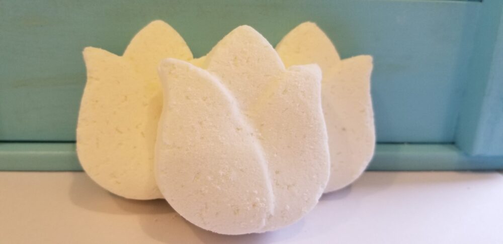 White Grapefruit Bath Bomb